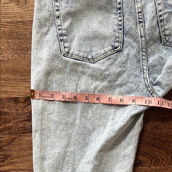 TNR Bleach Washed Distressed Women’s Jeans - Picture 10 of 11